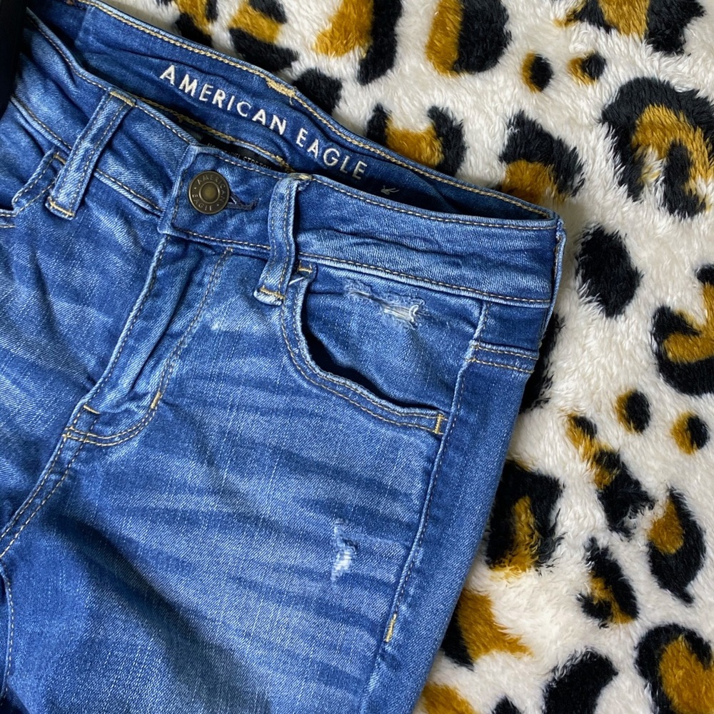 American Eagle Outfitters Distressed - Picture 4 of 7
